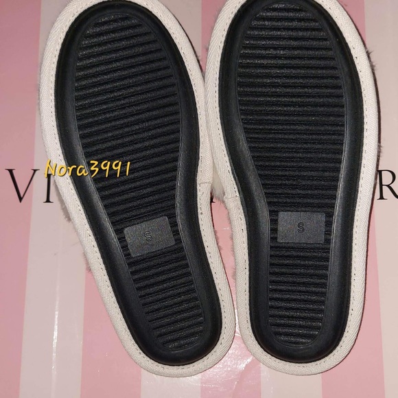 PINK VS Faux Fur Slipper size Medium NIP - Picture 6 of 8